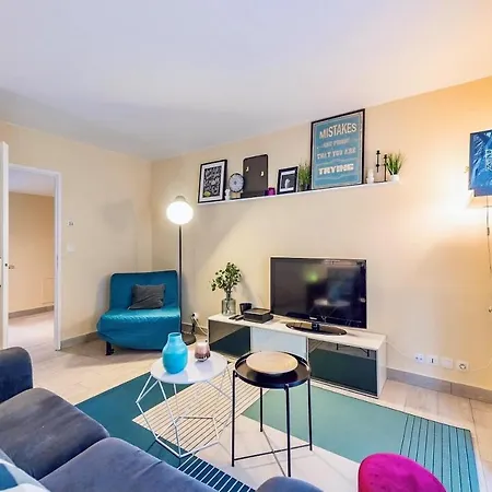 Shopping Center By Plaza - Proche Disneyland Paris Appartement *